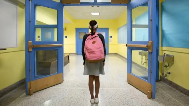 Barattuu boorsaa baattee jirtu