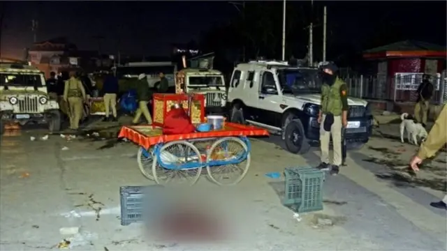 જ્યાં ઑપરેશન ચાલી રહ્યું છે, તે વિસ્તાર 11 ઑક્ટોબરથી કોર્ડન કરી દેવાયો છે.