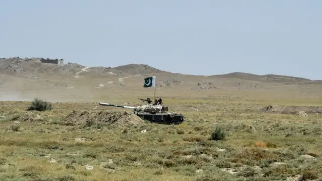 पाकिस्तान अफ़ग़ानिस्तान