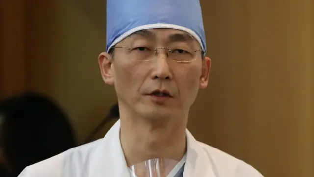 수술을 집도한 이국종 교수