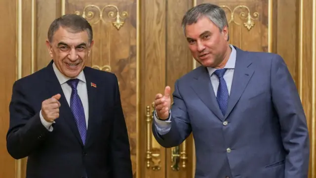 Ара Баблоян (слева) и Вячеслав Володин