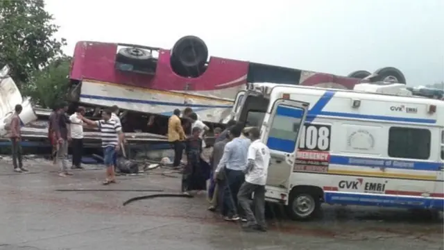 અંબાજી અકસ્માતની તસવીર