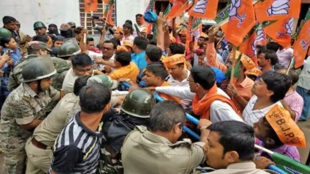 પોલીસ અને ભાજપના કાર્યકરો વચ્ચે સંઘર્ષ થયો