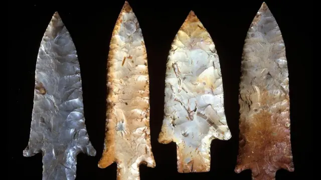 ilk insanların mızrak uçları