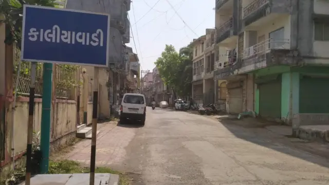 નવસારીમાં શનિવાર અને રવિવારે સ્વૈચ્છિક બંધ પાળવામાં આવ્યું હતું