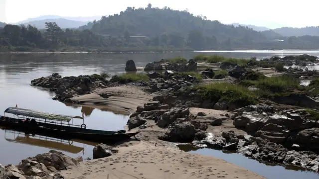 ระเบิดเกาะแก่ง