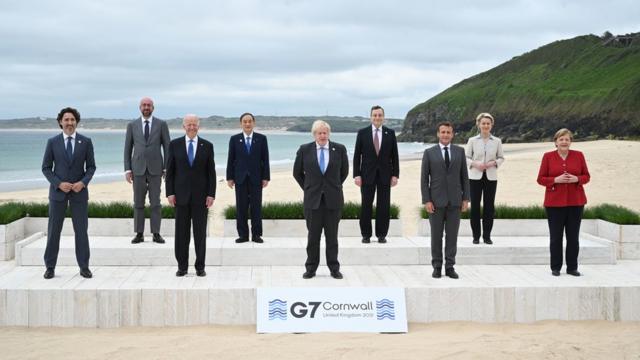 G7成員國與歐盟領導人在英國康沃爾郡法爾茅斯G7峰會會場合照（11/6/2021）