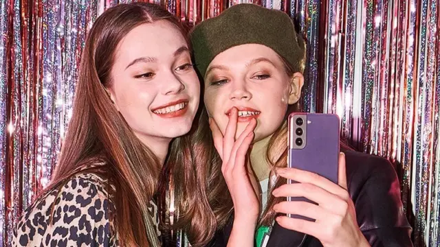 телефон SAMSUNG