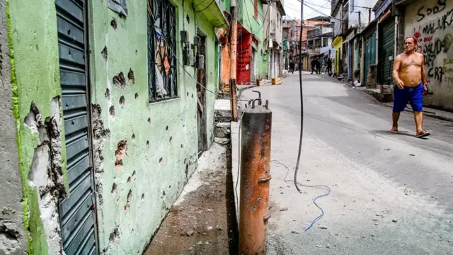 Una calle de uno de los barrios más peligrosos de la ciudad.