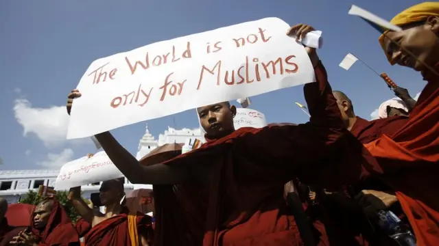 सांप्रदायिक हिंसा