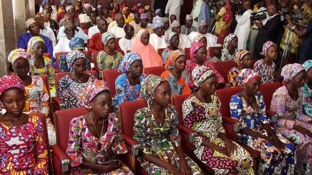 Chibok girls wey dem free