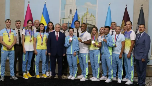 Таран і спортсмени