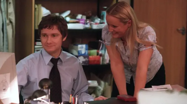 Odnos između Tima (Martin Frimen) i Don (Lusi Dejvis) je ostavio naročit utisak na scenaristu filma Noting Hil, Ričarda Kurtisa