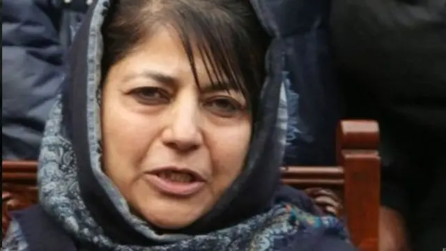 காயமடைந்தவர்களுக்கு ஆறுதல் தெரிவித்த முதலமைச்சர் மெஹபூபா முஃப்தி