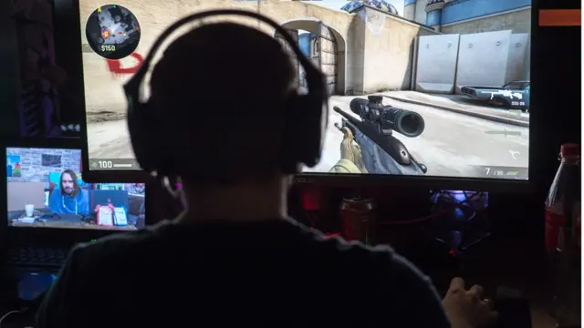 Dreamhack 2017 oyun festivalında kompyüter oyunçusu