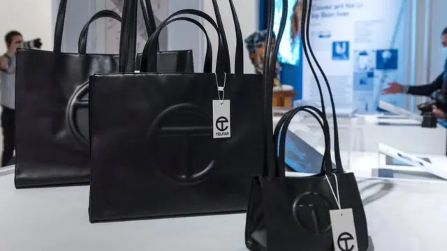 حقيبة اليد من نوع "تلفار"