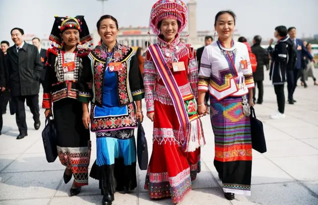 每年中国"两会"，代表和委员们的提案都在网络上引发关注。