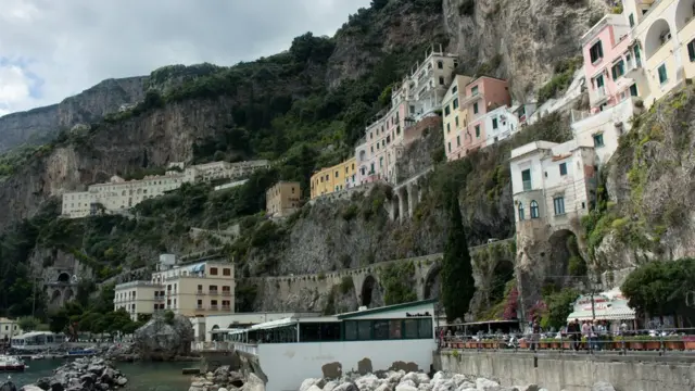 意大利南部迷人的阿马尔菲岛是梅根最心仪的度假地之一。