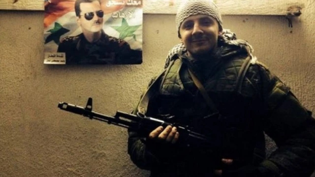 مقاتل في سوريا