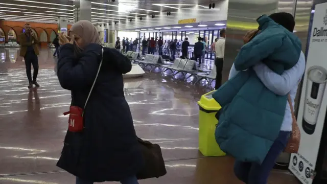 Suriya düşərgəsində saxlanılan 12 Azərbaycan vətəndaşı ölkəyə qaytarılıb