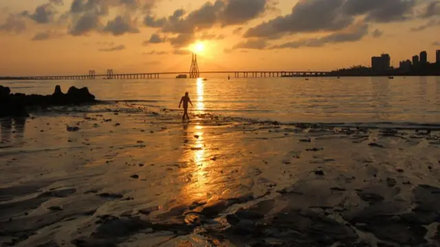 లాక్ డౌన్ సమయంలో వృద్ధుల జీవనశైలి కూడా మారిపోయింది.