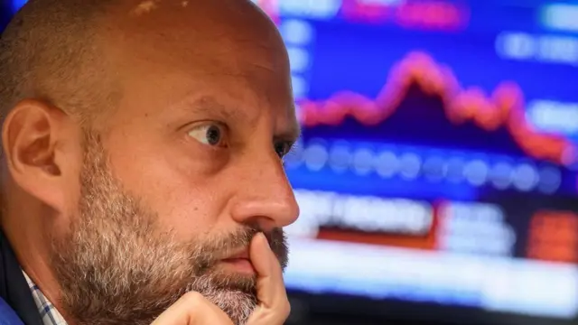 تحاول الأسهم العالمية التعافي من صدمة تمرد فاغنر