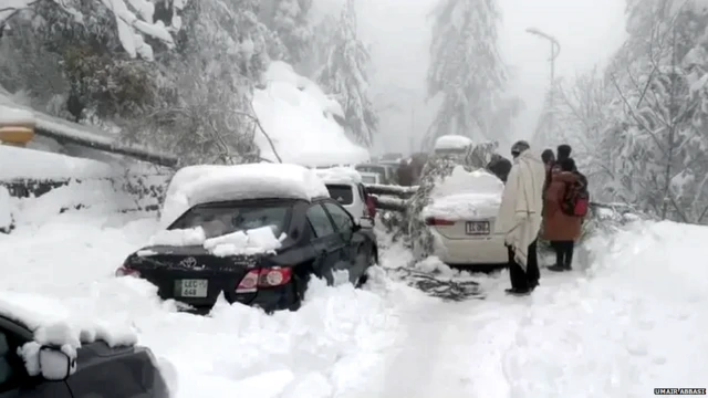 ਬਰਫ਼ਬਾਰੀ