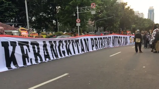 kebangkitan pribumi Muslim.
