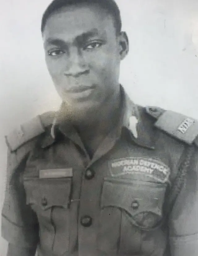 Alex Badeh a shekarun 1970