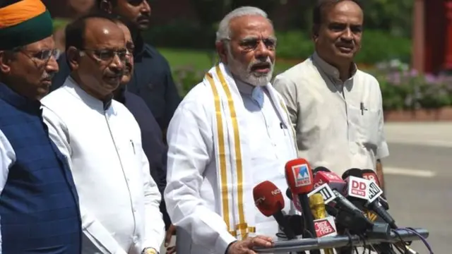 బీజేపీ నేతలతో మోదీ