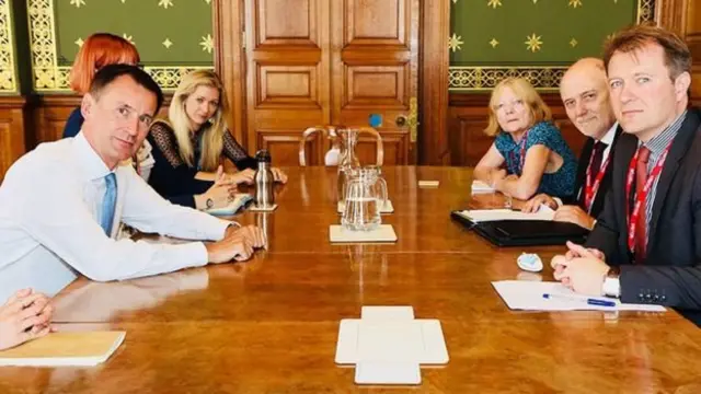 أسرة نازانين زاغاري راتكليف