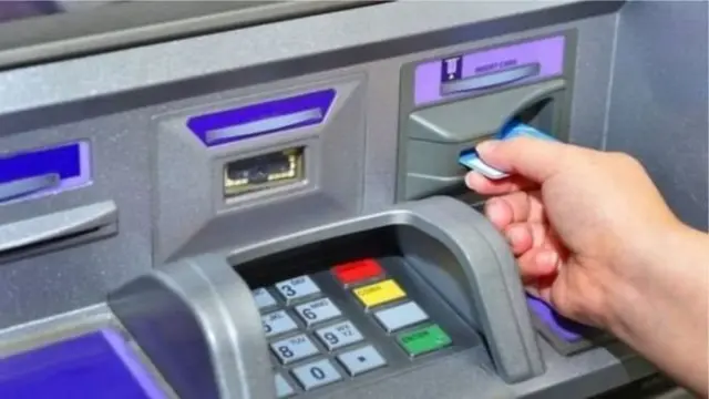 এটিএম বুথ।