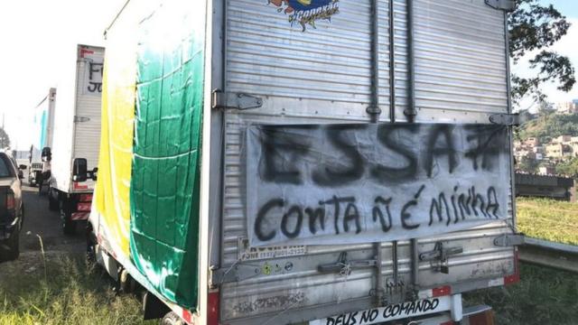 Caminhão parado na Via Anchietaapostas esportivas regulamentaçãoSão Paulo no domingo