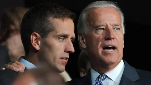 Biden àti ọmọ rẹ ọkùnrin, Beau, to kú lọ́dun 2015