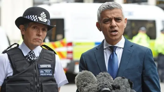 Dame Cressida Dick àti olootu ilu London, Sadiq Khan
