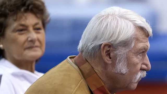 Mártha Károlyi estuvo durante muchos años tras la sombra de su esposo Béla, pero los campeones olímpicos a los que entrenaron aseguran que deben sus medallas al trabajo de ambos.