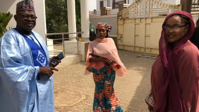 Daga dama zuwa hagu: Hadiza Gabon (Tani) , Azima Hauwa Ayawa (Azima) da kuma Rabi'u Daushe (Adnan Sumaila)