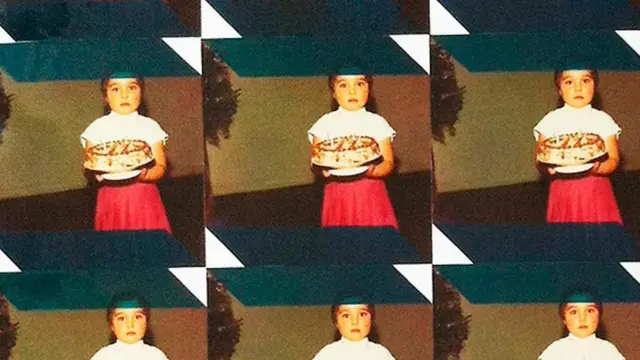 صورة شاروك وهي طفلة