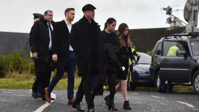 Похорон Долорес О'Ріордан