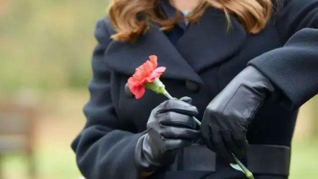 فقدان الأعزاء والطلاق والخسائر المالية الفادحة تعد من الفواجع الأعمق تأثيرا في النفس، ويستغرق التعافي من كل منها بضع سنوات