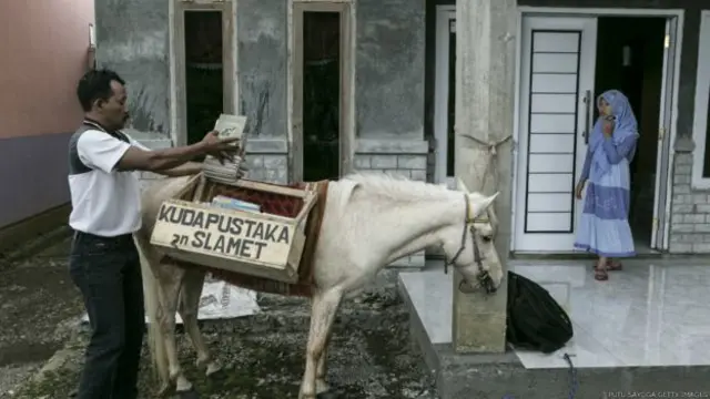 Slamet perpustakaan kuda, purbalingga