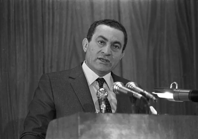 حسنی مبارک