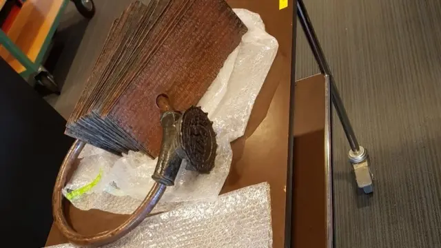 நெதர்லாந்தில் உள்ள செப்பேடுகள்