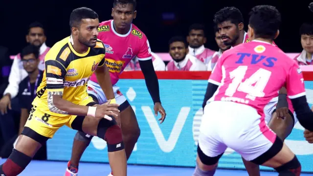 प्रो कबड्डी लीग, सिद्धार्थ देसाई, सूरज देसाई