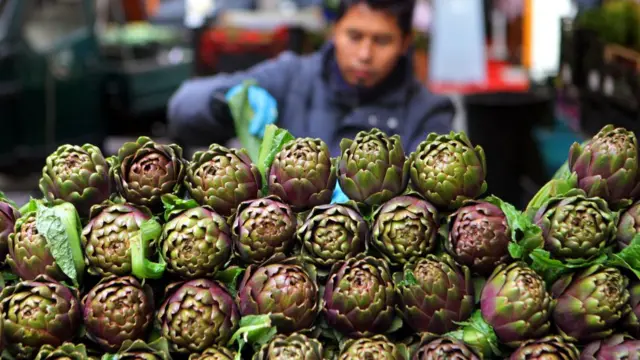 বিভিন্ন দেশে লকডাউনের কারণে ক্ষতিগ্রস্থ হচ্ছেন বাংলাদেশি অভিবাসী শ্রমিকরা