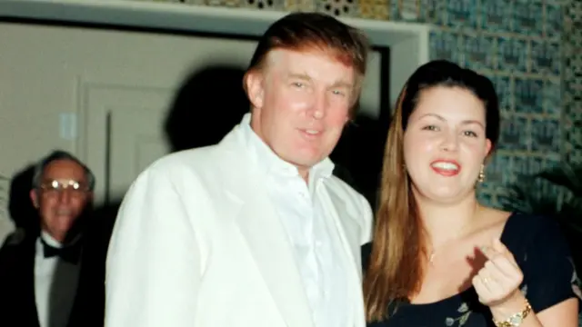 Donald Trump, 1996'da Dünya Güzellik Yarışması organizasyonunun sahibiydi. 22 yıl sonra ABD başkanı oldu