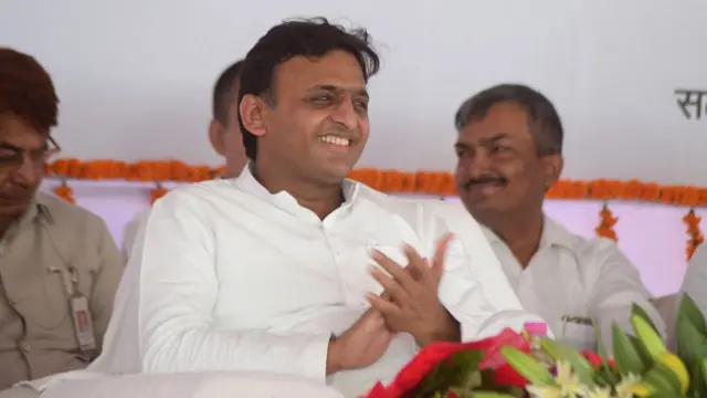 अखिलेश यादव