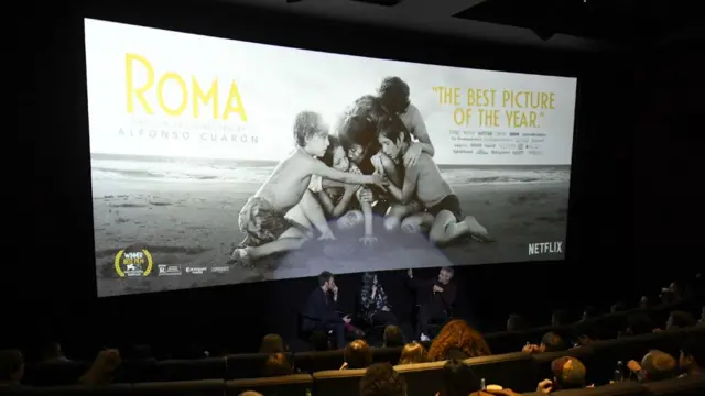 Cartelplataforma que da bônus no cadastrola película "Roma"