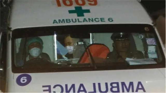 థాయ్ గుహలో