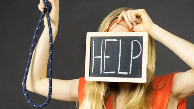 आत्महत्या